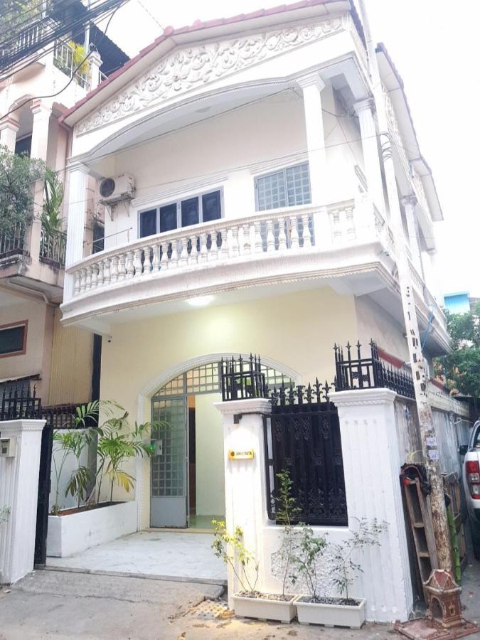 Dimocrata Apartment Phnom Penh Exterior photo